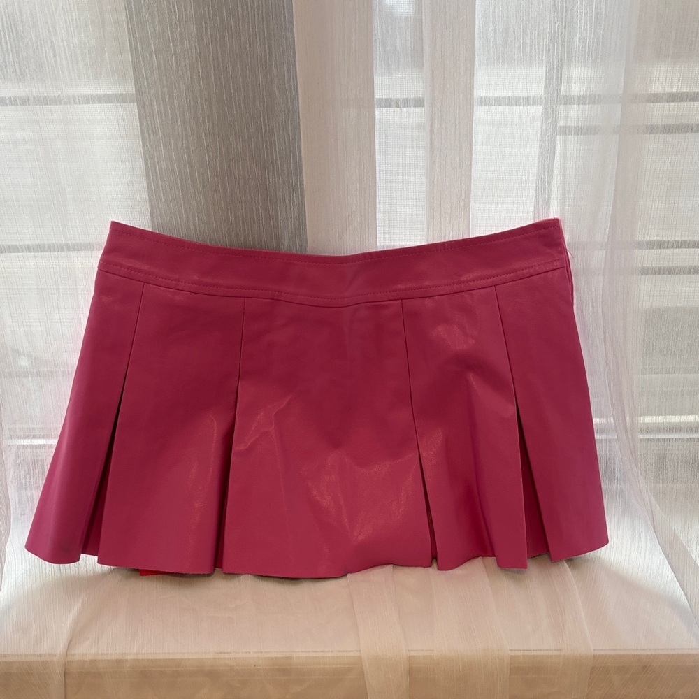 SHEIN Fuchsia Pleated Mini Skirt